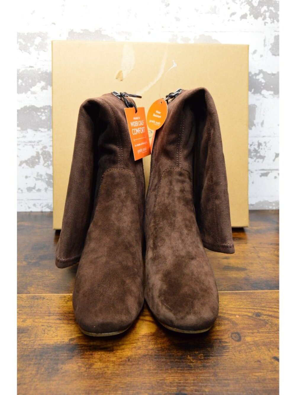 Gentle Souls By Kenneth Cole Womens Brown Suede Wider Calf Comfort Boots size 7M